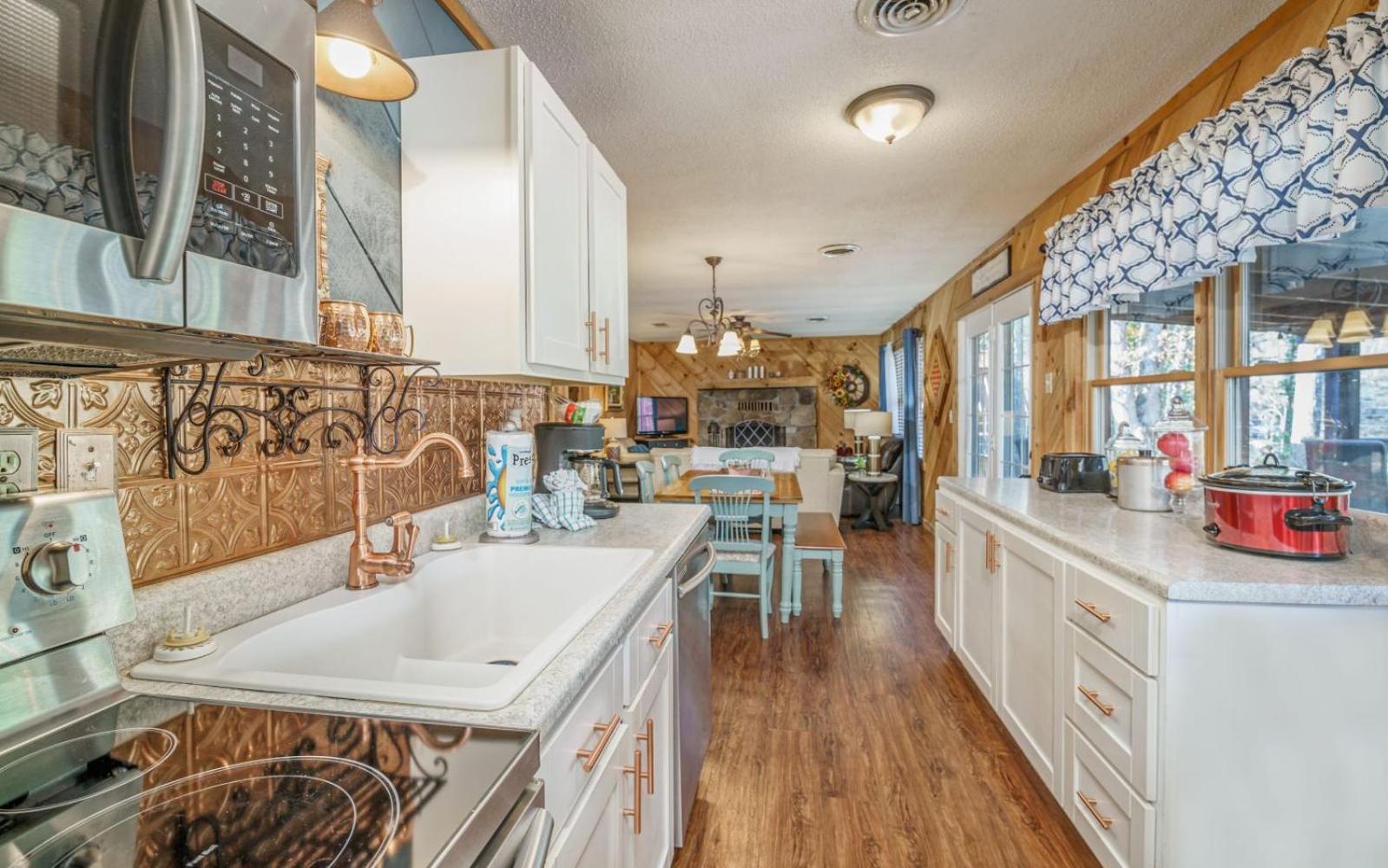 Wooded Bliss Hot Tub Single Level Cabin With No Steps Rocking Chairs And Wooded Views Pigeon Forge Dış mekan fotoğraf