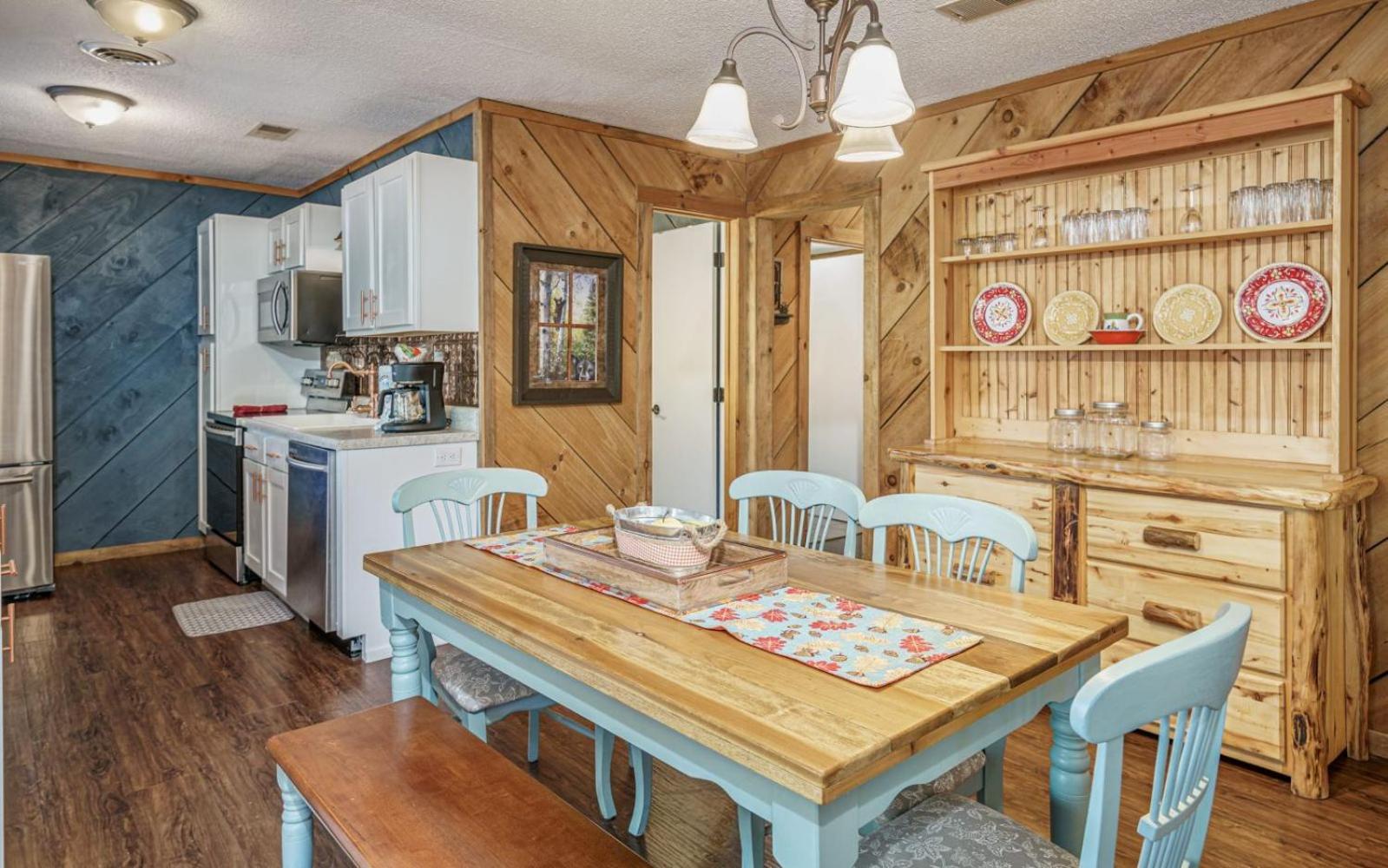 Wooded Bliss Hot Tub Single Level Cabin With No Steps Rocking Chairs And Wooded Views Pigeon Forge Dış mekan fotoğraf